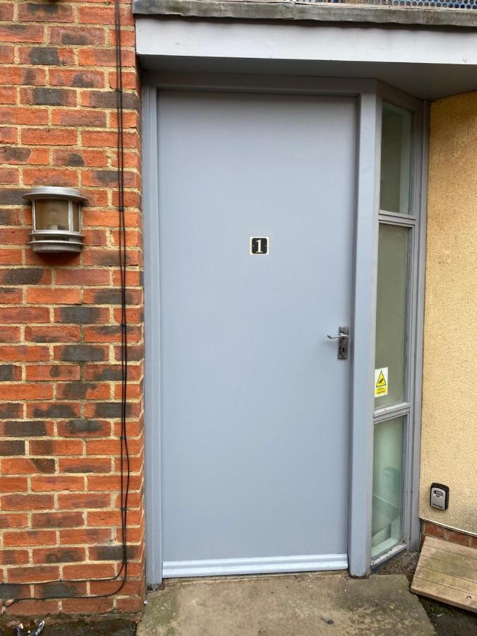 Апартаменты Leeds Townhouse With Private Roof Garden Sleeps 4 *