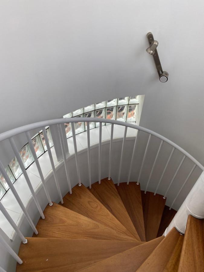 Апартаменты Leeds Townhouse With Private Roof Garden Sleeps 4